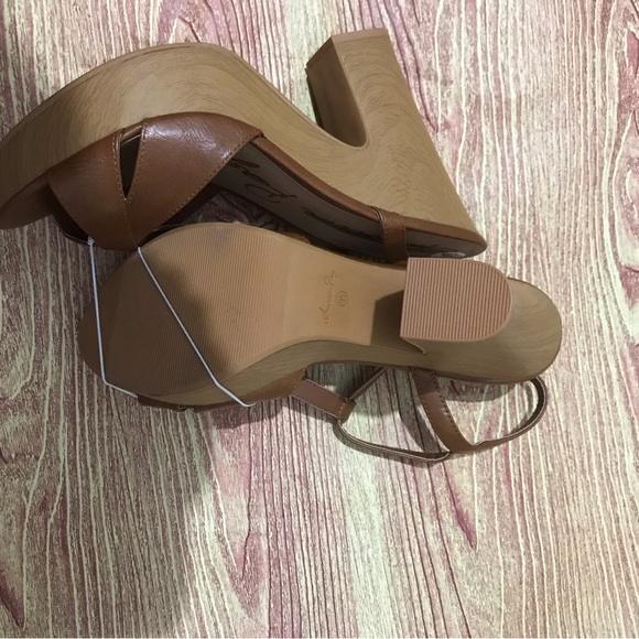 American Rag Cie Women Brown  Open Toe Platform Faux Wooden Heels 9.5~ - Picture 1 of 4
